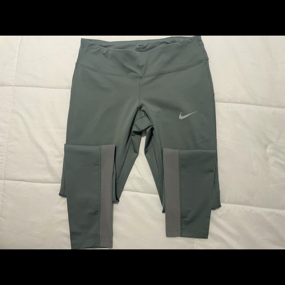 Nike leggings